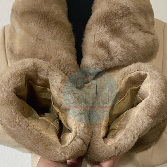 vtg Lilli Ann • Car Coat w Dramatic Collar & Cuffs - Picture 3 of 16